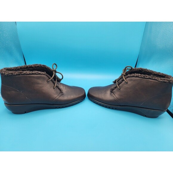 A2 by Aerosoles Women's Dark Brown Lace Up Ankle Boot Bootie "Calendar" Size 5 - Picture 3 of 7
